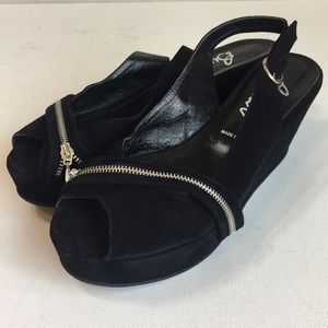 BUTTER wedge suede shoes. Sz 8 1/2Italy